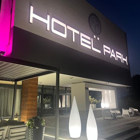 Opoczno Hotel Park מראה חיצוני תמונה
