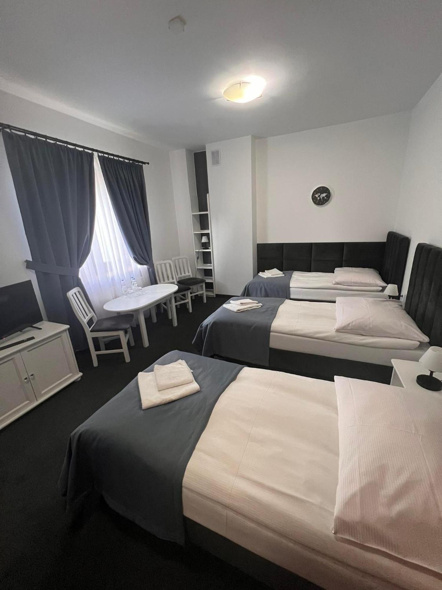 Opoczno Hotel Park מראה חיצוני תמונה
