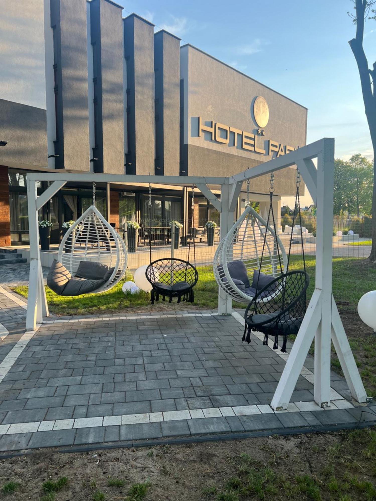 Opoczno Hotel Park מראה חיצוני תמונה